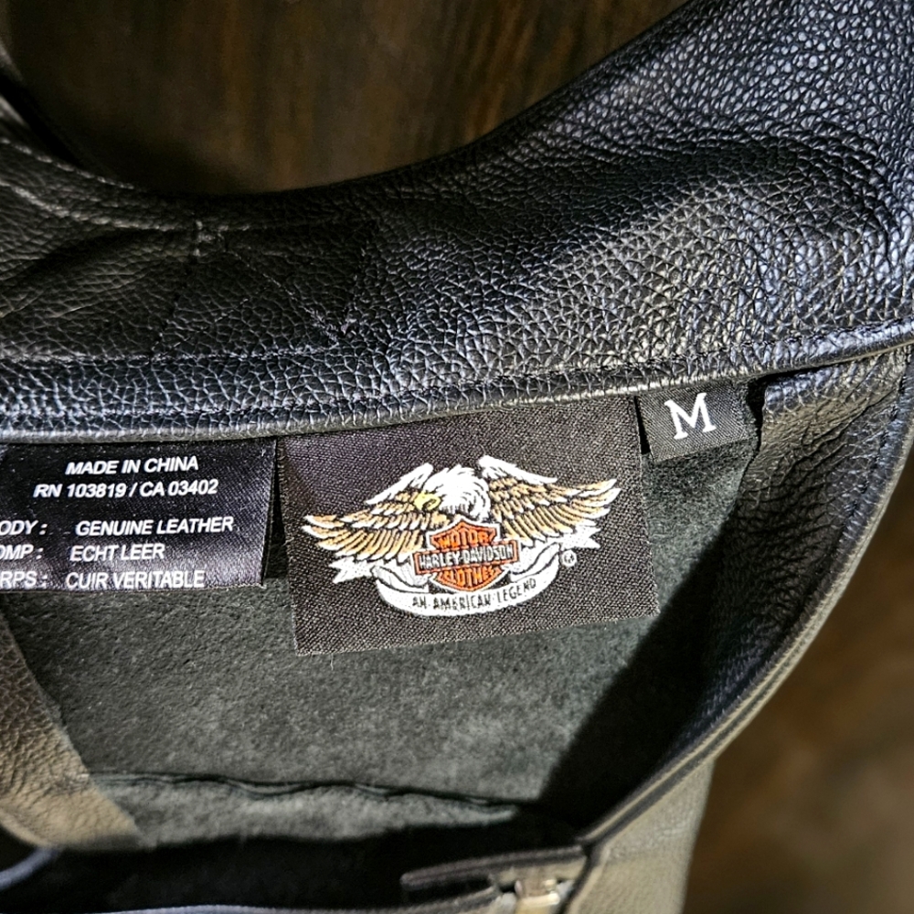 Leather riding chaps